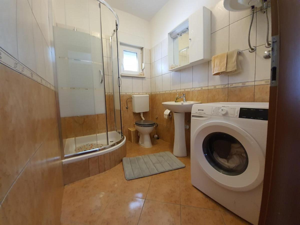 Apartment Andric Kastela Exterior photo
