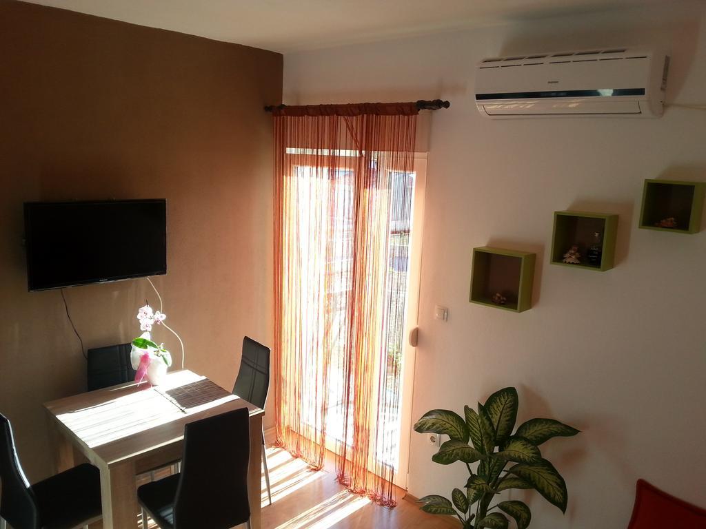 Apartment Andric Kastela Exterior photo