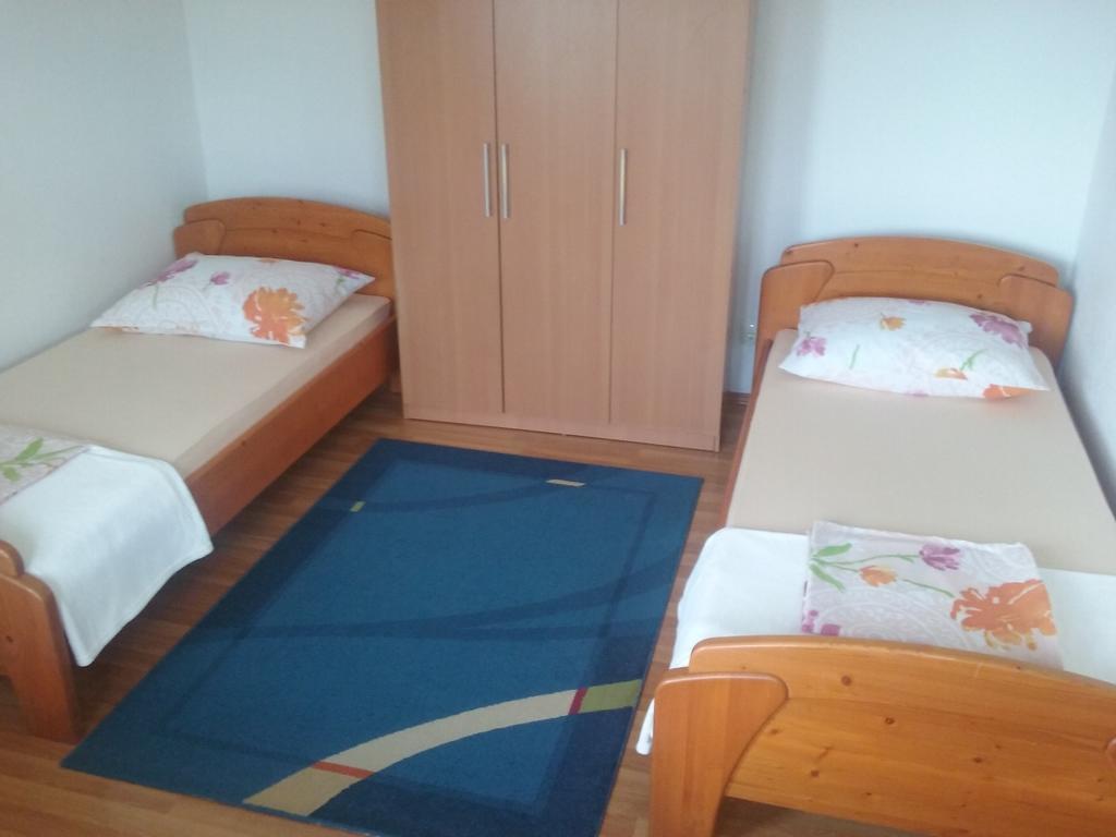 Apartment Andric Kastela Exterior photo