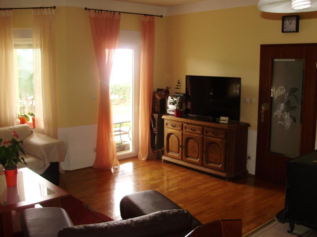 Apartment Andric Kastela Exterior photo