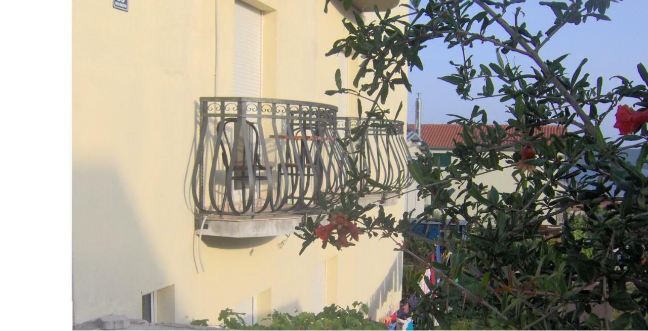 Apartment Andric Kastela Exterior photo